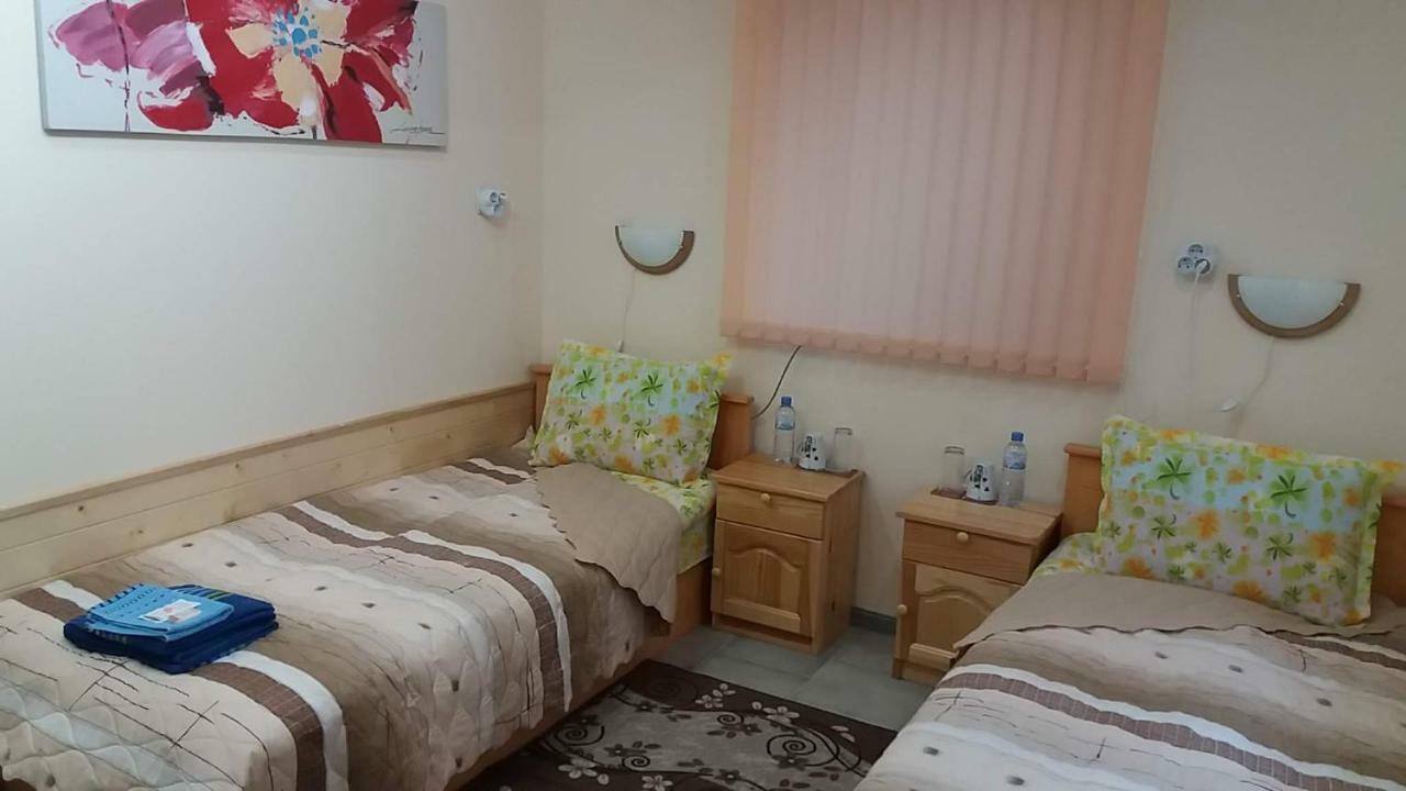 Нощувки Ботеви Shumen Dış mekan fotoğraf
